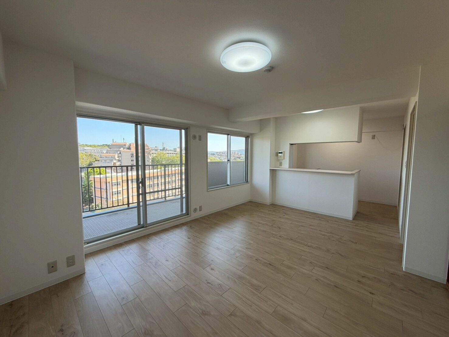 サンシティ朝霧　8階部分